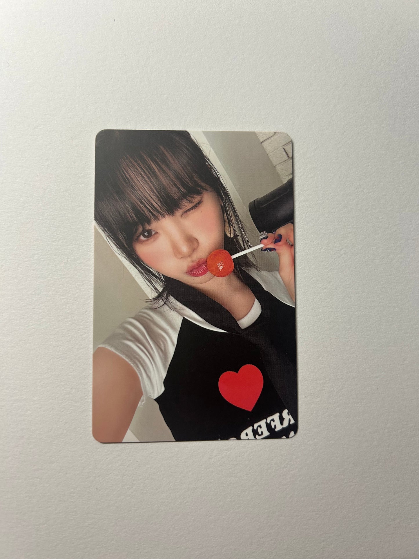 Chaewon LE SSERAFIM unforgiven weverse ver photocard